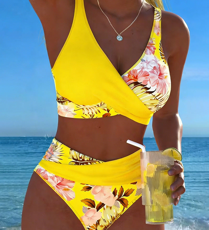 Eduarda - Bikini with contrasting floral pattern and slit